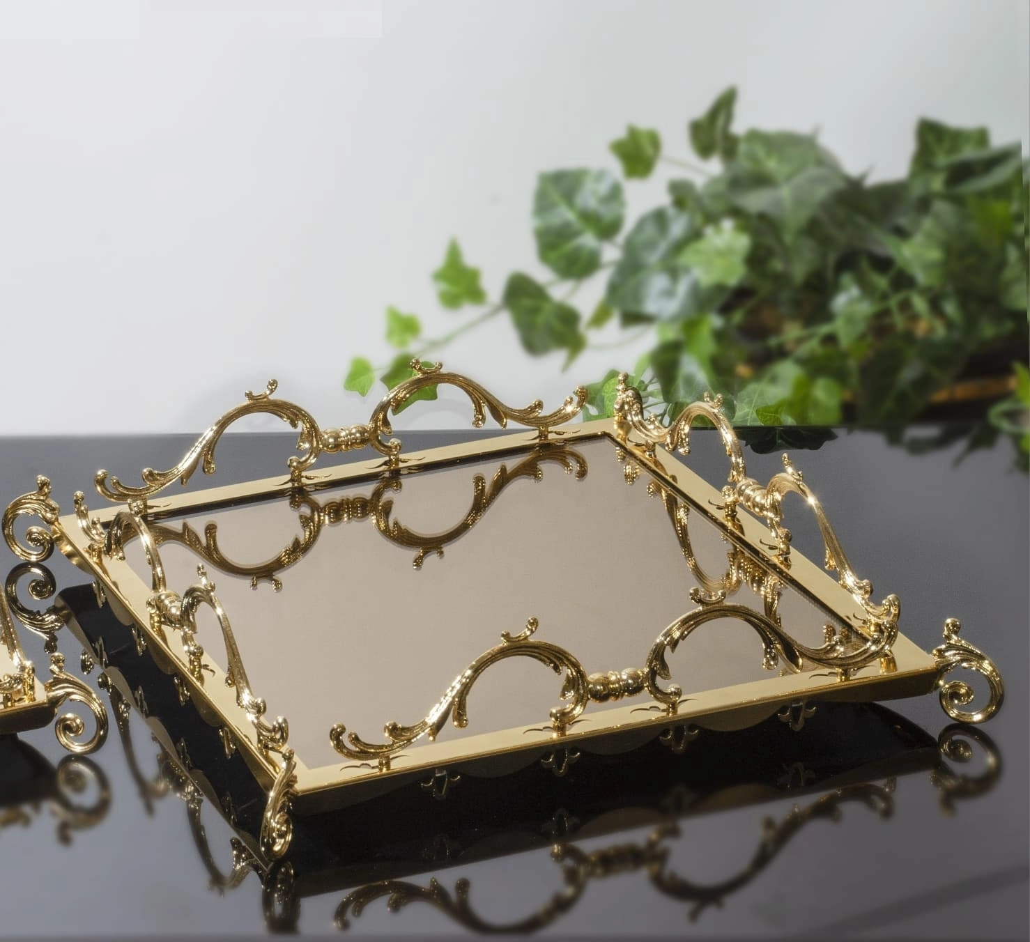 44CM*44CM GOLD TEPSİ