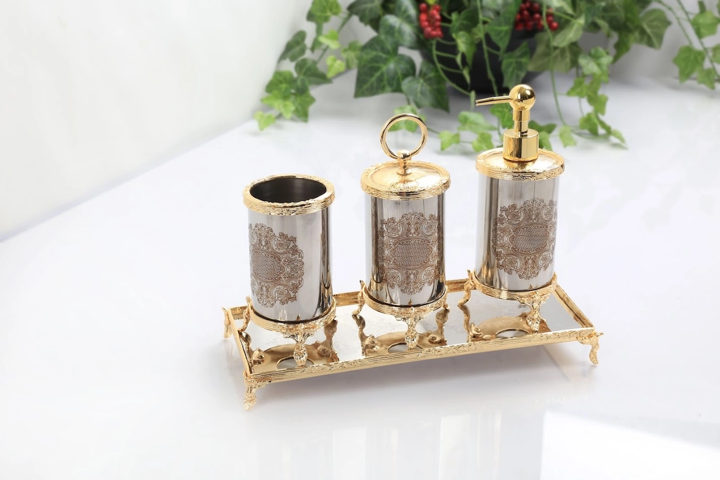 4 LÜ BANYO SETİ GOLD RENGİ