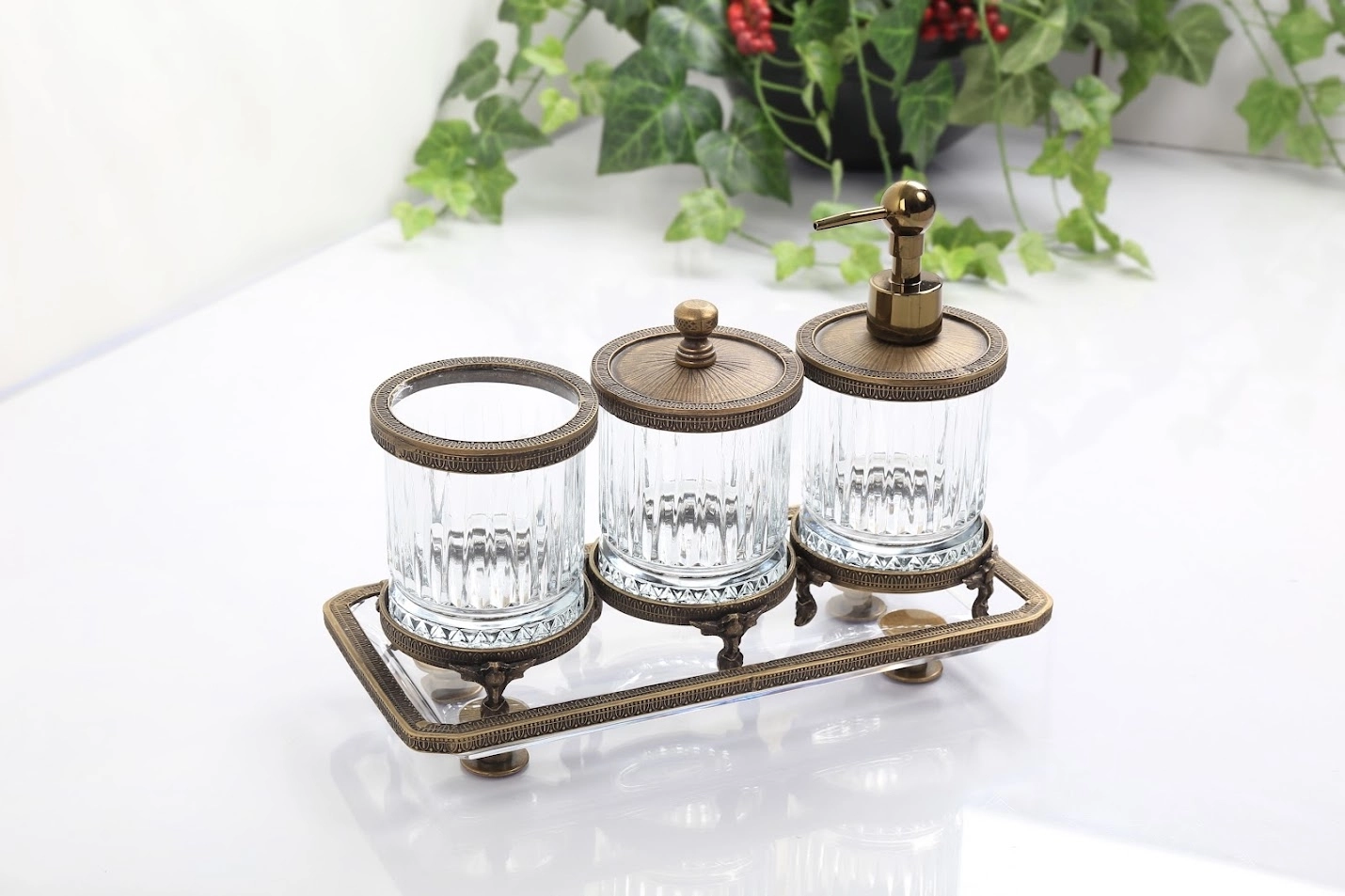 KRİSTAL 4 PARÇA BANYO SETİ ANTİK