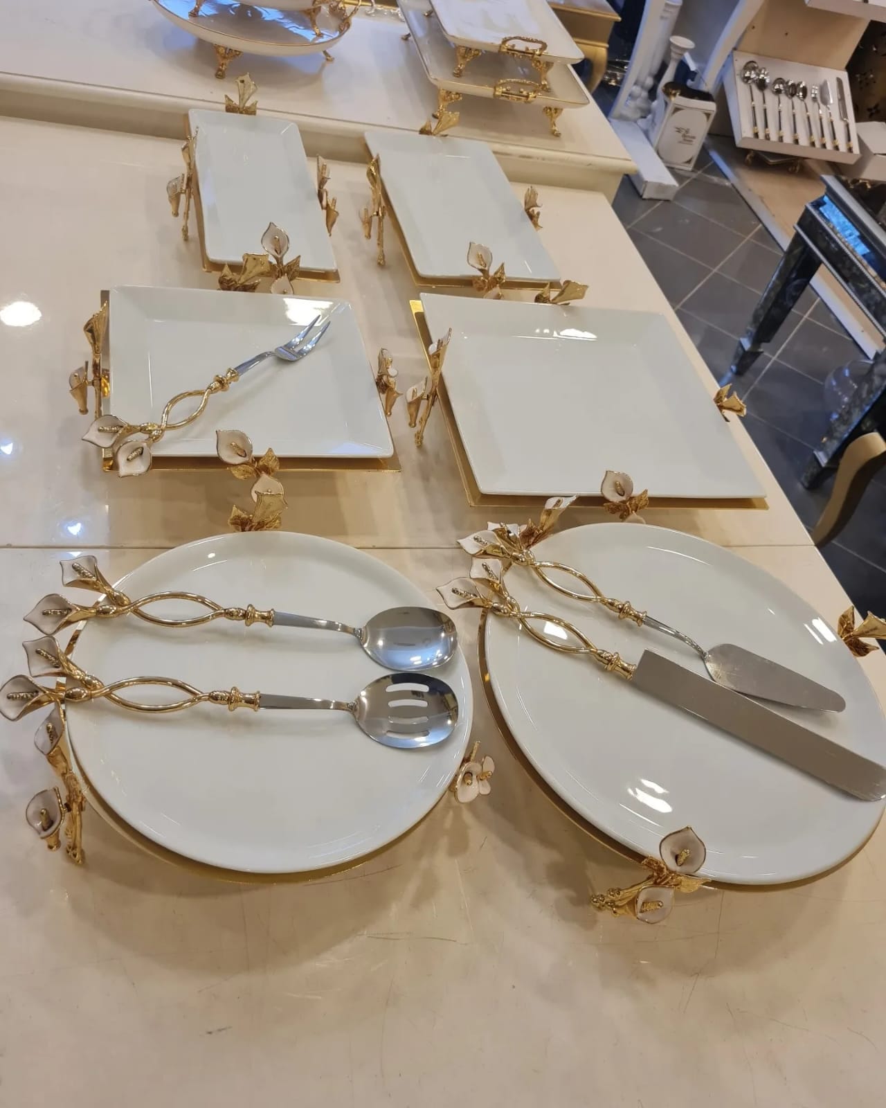 GALA PORSELEN SET 