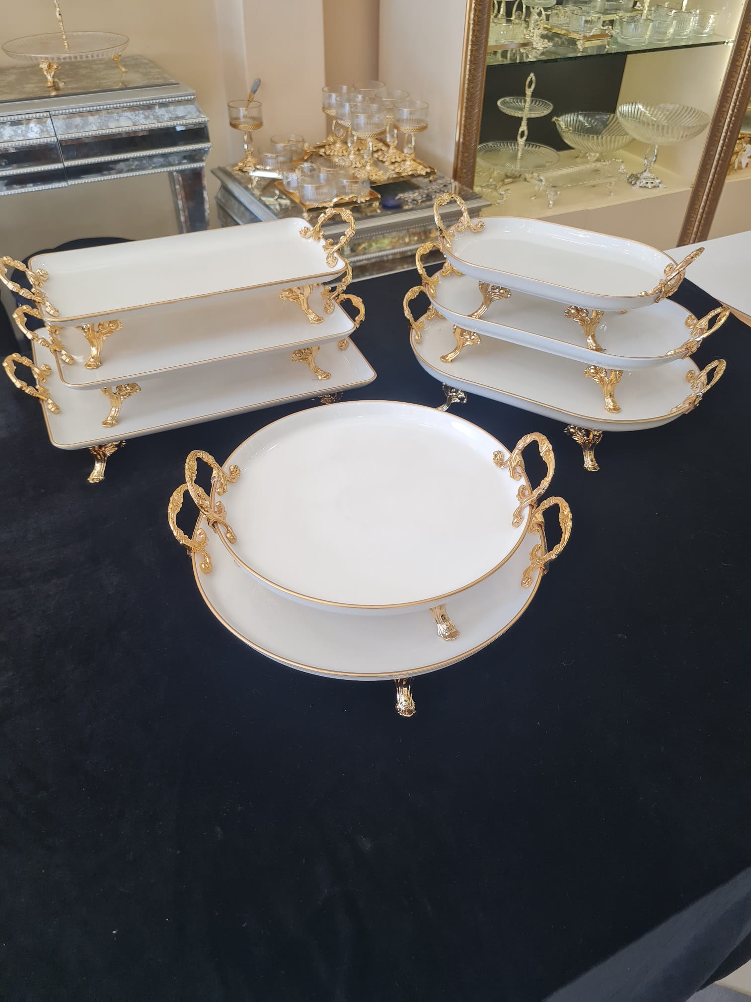 8 PARCA PORSELEN SET